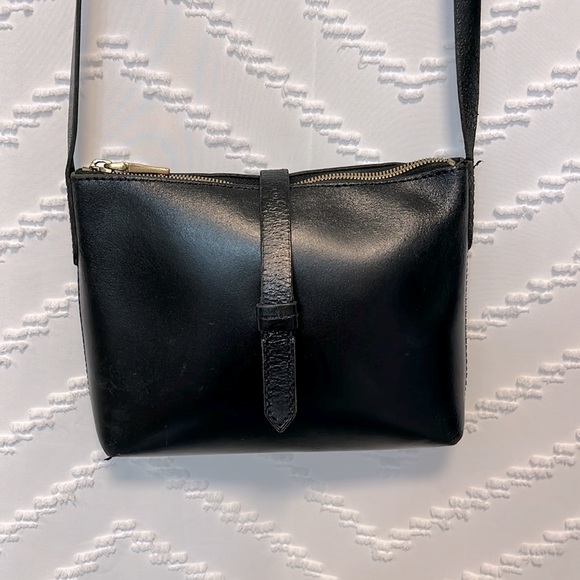 J. Crew Handbags - Vintage J. Crew Leather Bag